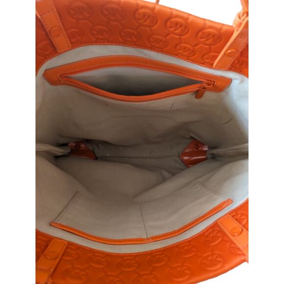 Michael Kors New York jet Set Signature Orange quilted tote - Picture 2 of 5